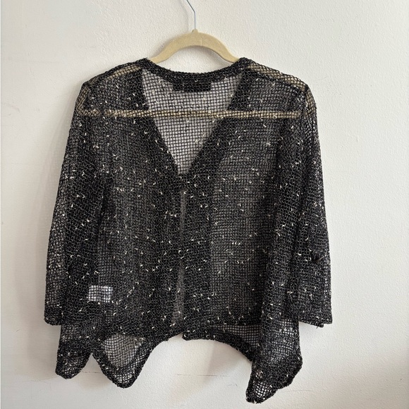 Nina Leonard crochet top. Size S. With wooden buttons. - Picture 5 of 5